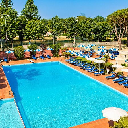 Hotel Caravelle Чезенатико Экстерьер фото